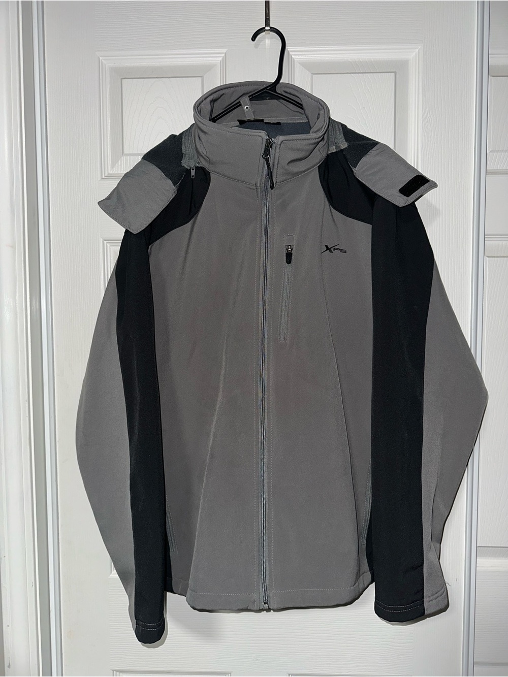Bass Pro Shops XPS Gray Softshell Jacket Outer Shell Only Men's Large